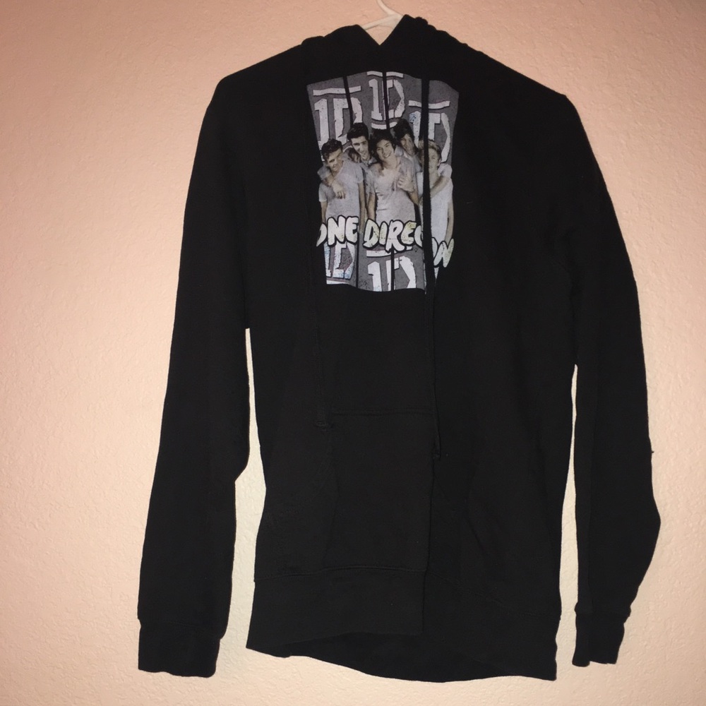 one direction hoodie 😭😭